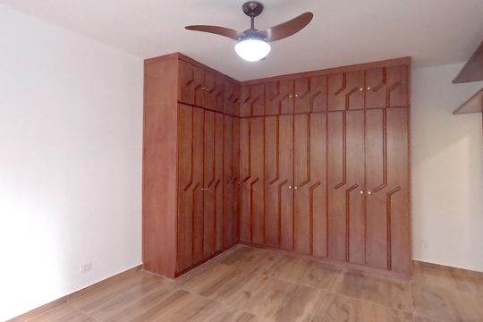 Apartamento para alugar com 3 quartos, 180m² em Gonzaga, Santos