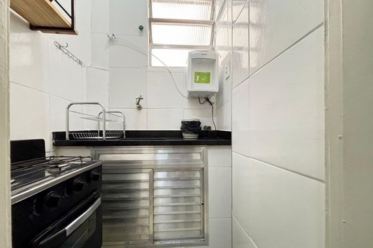 Cozinha de kitnet/studio para alugar com 1 quarto, 28m² em Copacabana, Rio de Janeiro