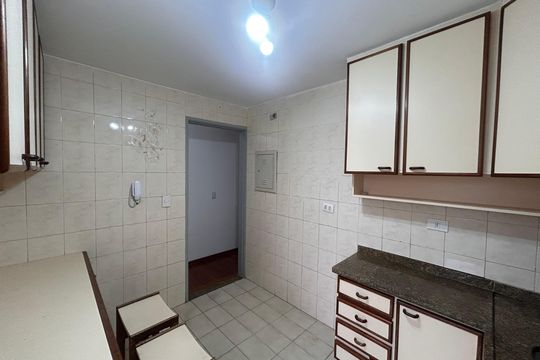 Cozinha de apartamento à venda com 2 quartos, 60m² em Jardim Umuarama, São Paulo