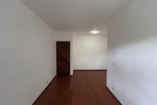 Sala  de apartamento à venda com 2 quartos, 60m² em Jardim Umuarama, São Paulo