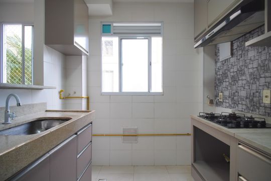 Cozinha de apartamento à venda com 2 quartos, 55m² em Santo Andre, São Leopoldo