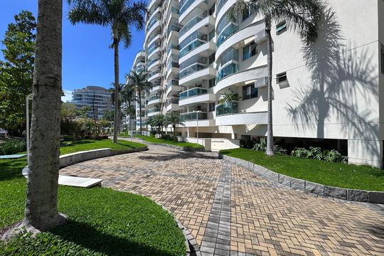 Fachada de apartamento à venda com 2 quartos, 68m² em Recreio dos Bandeirantes, Rio de Janeiro