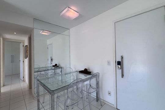Sala de apartamento à venda com 2 quartos, 68m² em Recreio dos Bandeirantes, Rio de Janeiro