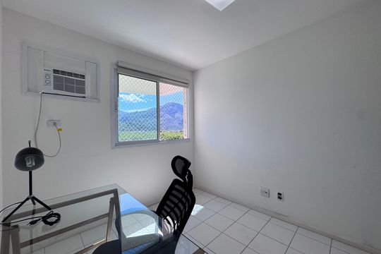 Quarto  de apartamento à venda com 2 quartos, 68m² em Recreio dos Bandeirantes, Rio de Janeiro