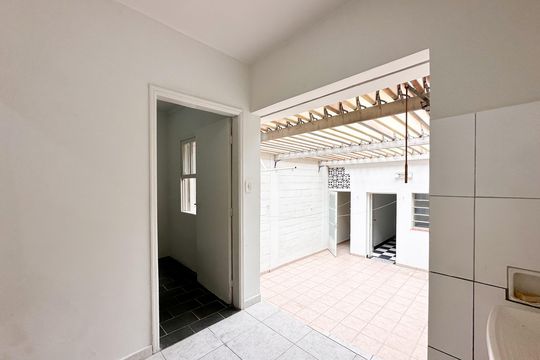 Área de Serviço de casa para alugar com 2 quartos, 182m² em Jardim do Mar, São Bernardo do Campo