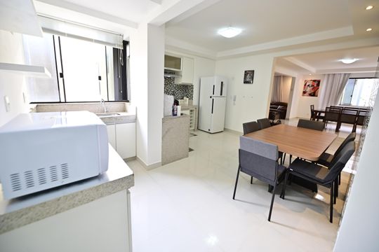 Cozinha de apartamento para alugar com 2 quartos, 126m² em Setor Oeste, Goiânia