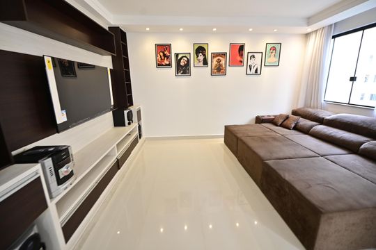 Apartamento para alugar com 2 quartos, 126m² em Setor Oeste, Goiânia