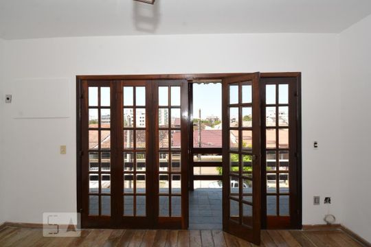 Casa à venda com 4 quartos, 315m² em Vila Valqueire, Rio de Janeiro