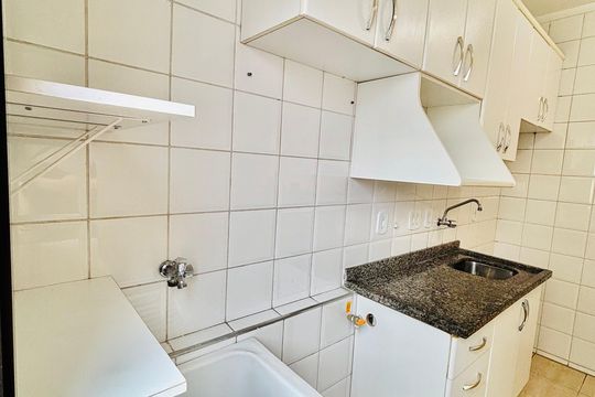 Área de serviço de apartamento para alugar com 2 quartos, 63m² em Alphaville Industrial, Barueri