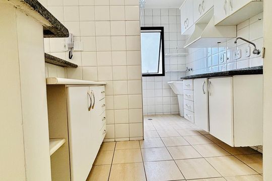 Cozinha  de apartamento para alugar com 2 quartos, 63m² em Alphaville Industrial, Barueri