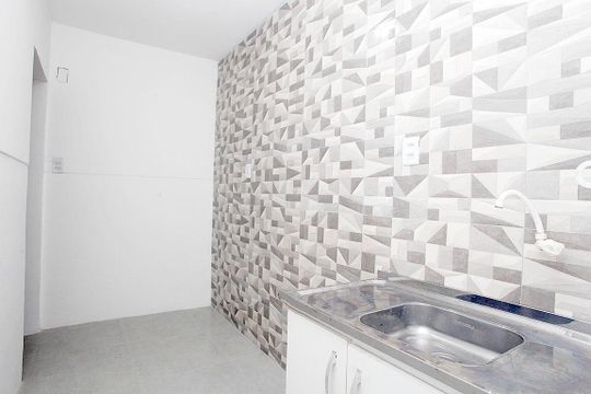 Cozinha + Área de Serviço de apartamento para alugar com 1 quarto, 32m² em Cidade Baixa, Porto Alegre