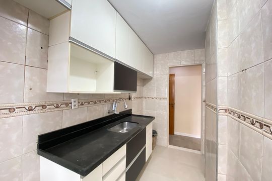 Cozinha de apartamento para alugar com 2 quartos, 60m² em Inhaúma, Rio de Janeiro