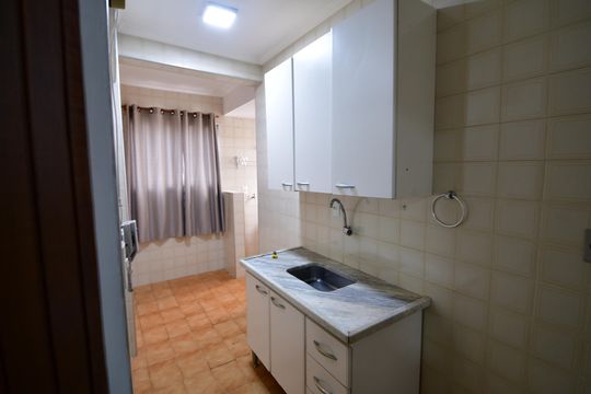 Cozinha de apartamento para alugar com 1 quarto, 48m² em Centro, Campinas
