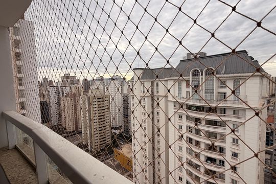 Vista da varanda da sala de apartamento para alugar com 2 quartos, 57m² em Setor Bueno, Goiânia