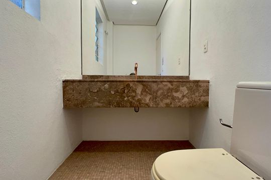 Lavabo de apartamento à venda com 2 quartos, 80m² em Jardim Paulistano, São Paulo