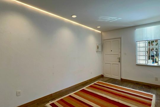 Sala de apartamento à venda com 2 quartos, 80m² em Jardim Paulistano, São Paulo