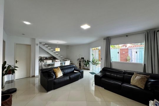 Casa de Condomínio à venda com 4 quartos, 220m² em Camorim, Rio de Janeiro