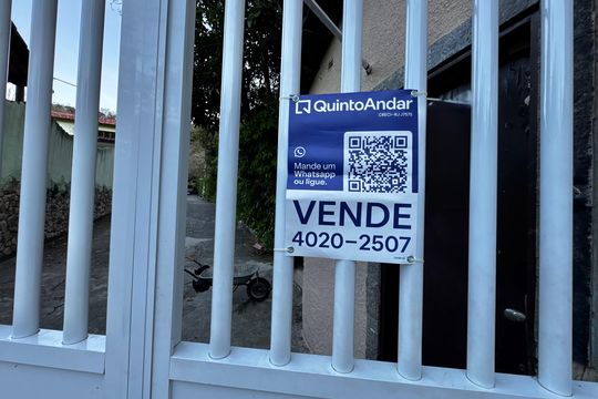 Plaquinha de casa de condomínio à venda com 4 quartos, 220m² em Camorim, Rio de Janeiro