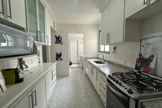 Cozinha de apartamento para alugar com 4 quartos, 264m² em Alphaville Industrial, Barueri