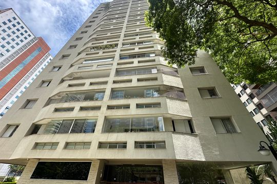 Fachada de apartamento para alugar com 4 quartos, 264m² em Alphaville Industrial, Barueri