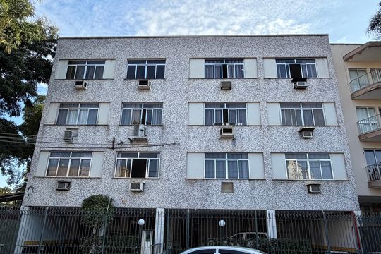 Fachada de apartamento à venda com 2 quartos, 75m² em Pechincha, Rio de Janeiro