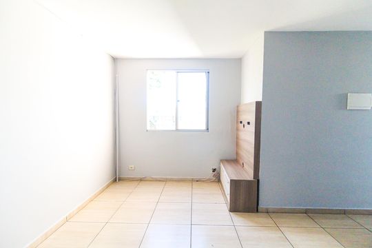 Sala de apartamento para alugar com 2 quartos, 44m² em Vila Nova Curuçá, São Paulo
