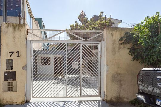 Fachada de casa para alugar com 2 quartos, 160m² em Jardim Novo Santo Amaro, São Paulo