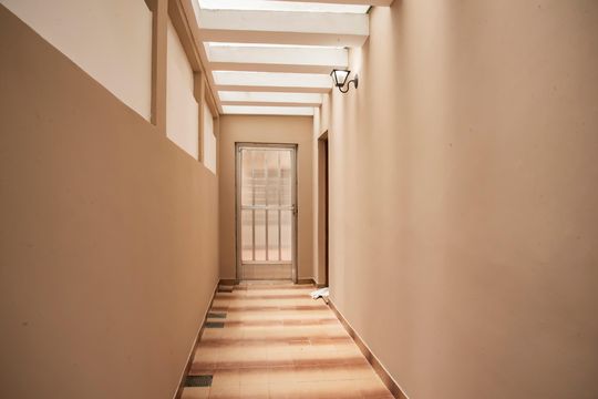 Hall de entrada de casa à venda com 3 quartos, 400m² em Chácara Inglesa, São Paulo