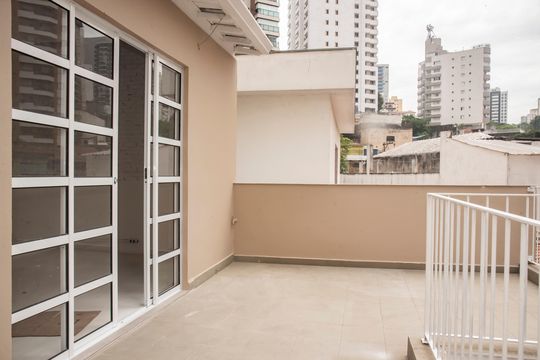 Varanda do Quarto 2 de casa à venda com 3 quartos, 400m² em Chácara Inglesa, São Paulo
