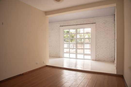 Quarto 2 de casa à venda com 3 quartos, 400m² em Chácara Inglesa, São Paulo
