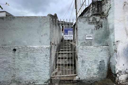Fachada  de casa para alugar com 1 quarto, 35m² em Parque Boturussu, São Paulo