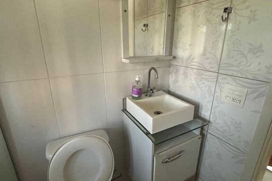 Banheiro da Suíte de apartamento para alugar com 1 quarto, 46m² em Vila Clementino, São Paulo