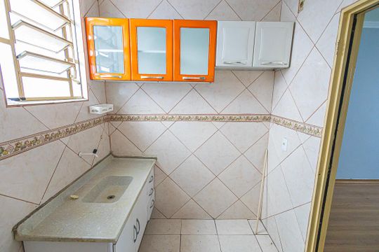 Cozinha de apartamento para alugar com 2 quartos, 60m² em Itapoã, Belo Horizonte