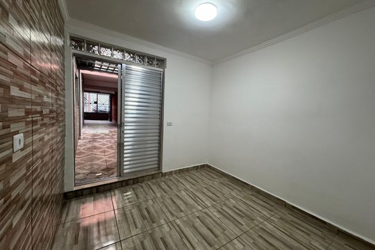 Quarto de serviço de casa à venda com 5 quartos, 165m² em Pestana, Osasco
