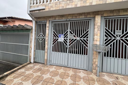 Fachada de casa à venda com 5 quartos, 165m² em Pestana, Osasco