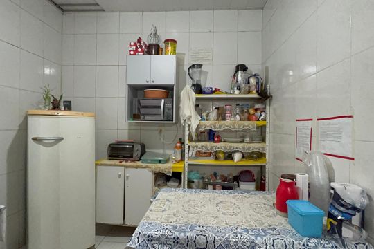 Cozinha 2 de casa para alugar com 8 quartos, 320m² em Pinheiros, São Paulo