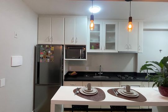 Cozinha de apartamento para alugar com 2 quartos, 55m² em Campinas, São José
