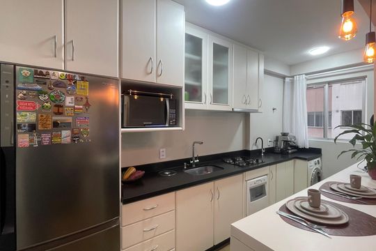 Cozinha de apartamento para alugar com 2 quartos, 55m² em Campinas, São José