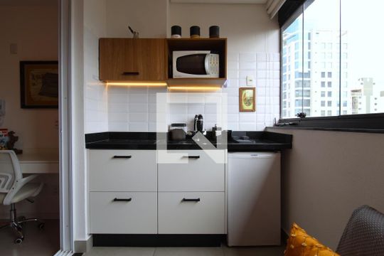 Kitnet/Studio para alugar com 1 quarto, 30m² em Vila Olímpia, São Paulo
