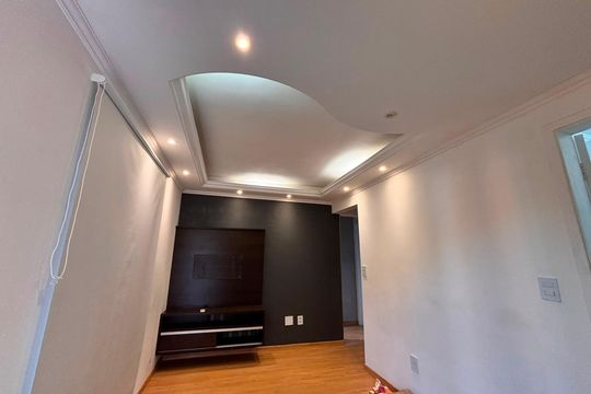 Sala de casa de condomínio para alugar com 2 quartos, 50m² em Jardim Torino, Cotia