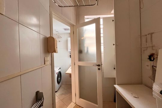 Quarto de Serviço de apartamento para alugar com 2 quartos, 100m² em Leblon, Rio de Janeiro