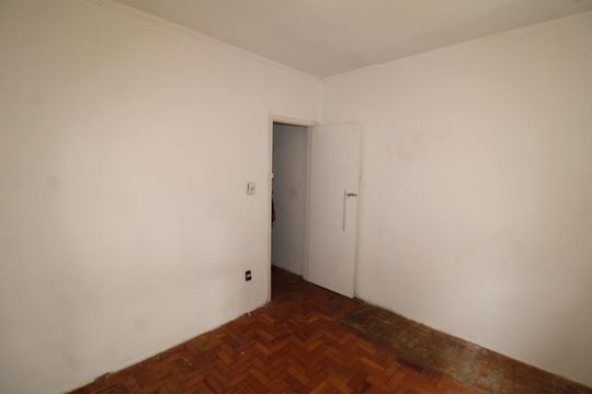 Quarto 2 de apartamento para alugar com 2 quartos, 160m² em Vila Bianca, São Paulo