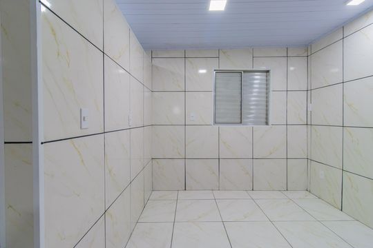 Quarto de casa para alugar com 1 quarto, 40m² em Jardim Barro Branco, Cotia