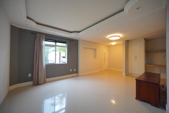 Sala  de casa de condomínio para alugar com 3 quartos, 140m² em Santo Antônio de Lisboa, Florianópolis