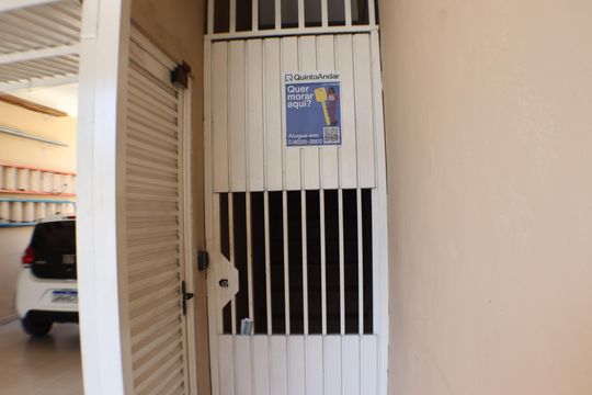Plaquinha de kitnet/studio para alugar com 1 quarto, 37m² em Jardim Graziela, Barueri