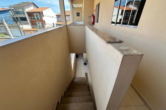 Quintal de kitnet/studio para alugar com 1 quarto, 37m² em Jardim Graziela, Barueri