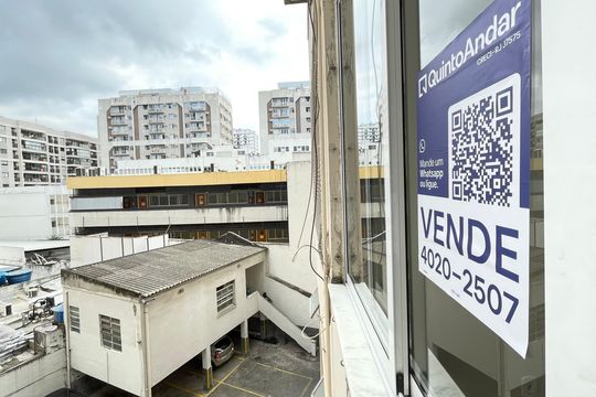 Plaquinha de apartamento para alugar com 3 quartos, 104m² em Praça da Bandeira, Rio de Janeiro