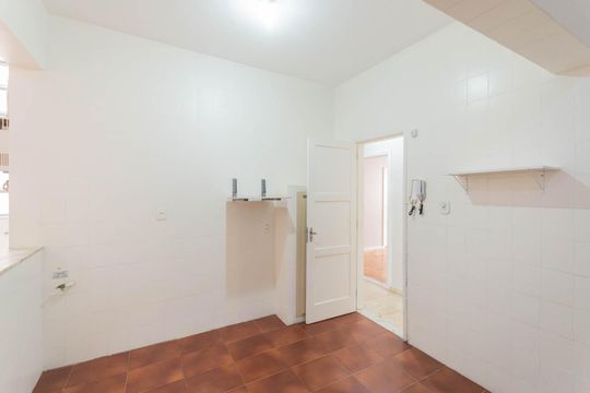 Cozinha de apartamento para alugar com 3 quartos, 104m² em Praça da Bandeira, Rio de Janeiro