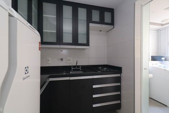 Cozinha de apartamento para alugar com 1 quarto, 45m² em Jardim Paulista, São Paulo