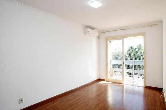 Sala de apartamento à venda com 1 quarto, 45m² em Centro Histórico, Porto Alegre